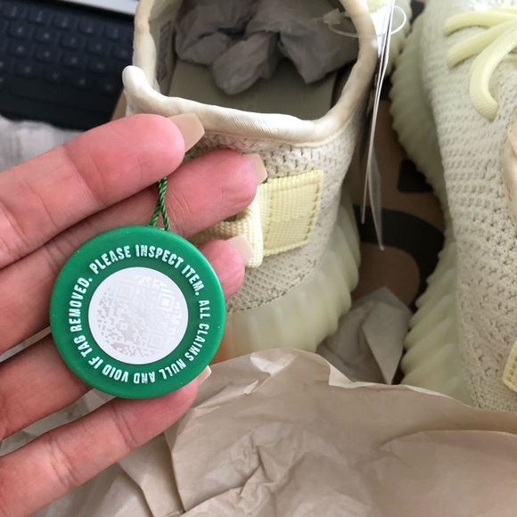 Yeezy Butter Yellow - Picture 5 of 8